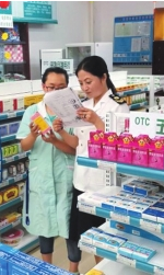 堅(jiān)守一線(xiàn)的“食藥安全衛(wèi)士”劉志榮（圖）