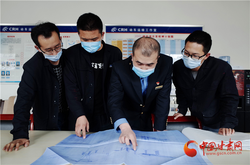 用奮斗的青春護航高鐵——記全國鐵路勞動模范、蘭西動車運用所副所長張學東