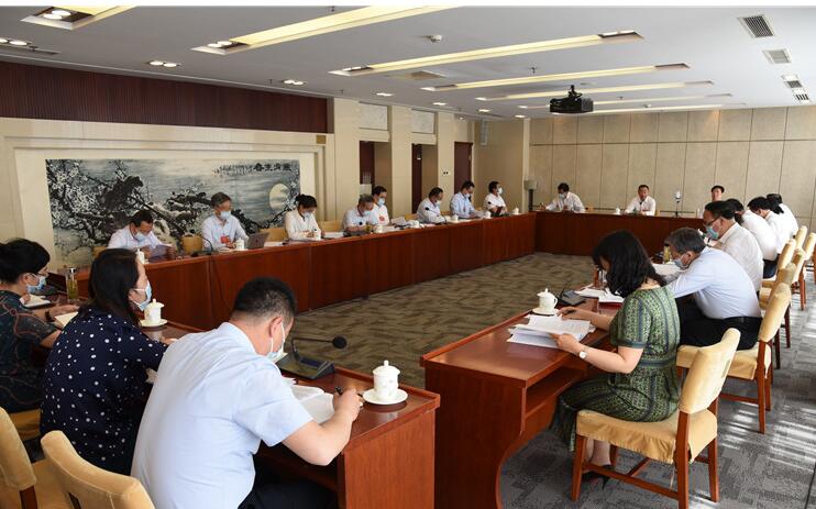 【兩會(huì)快訊】甘肅代表團(tuán)分組審議全國人大常委會(huì)工作報(bào)告，唐仁健參加第二小組會(huì)議并發(fā)言