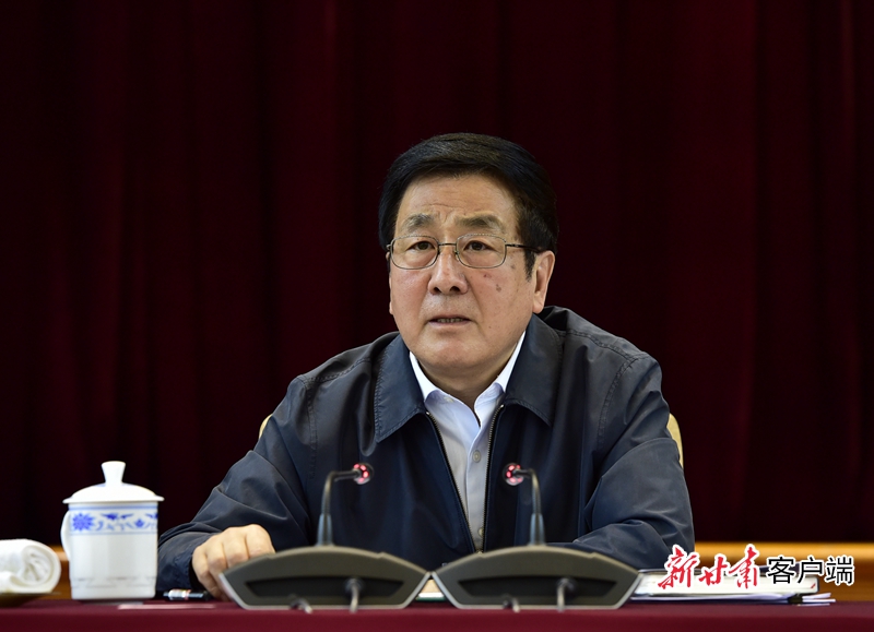 省委常委會召開擴(kuò)大會議 傳達(dá)學(xué)習(xí)習(xí)近平總書記重要講話和全國兩會精神 安排部署甘肅省貫徹落實(shí)工作 林鐸主持并講話 唐仁健歐陽堅孫偉等出席