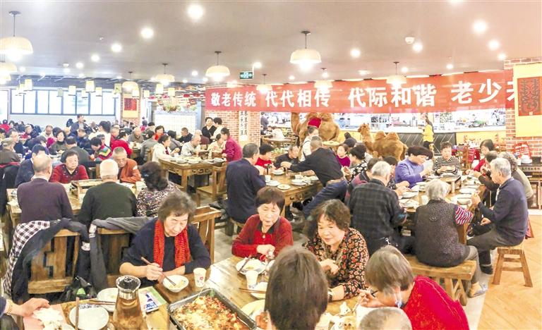 孝滿金城、德潤人心 蘭州市舉辦第六屆千叟宴感恩活動