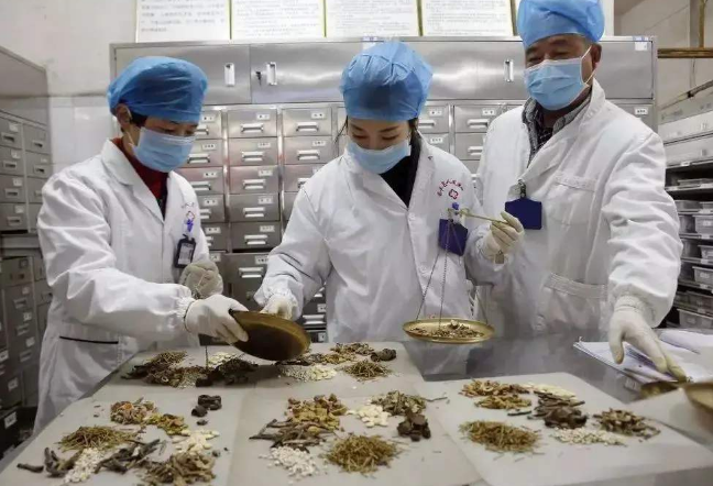 新冠肺炎疫情人物同防市民如何做？請看這里！