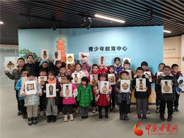 博物館里過臘八 武威這些孩子用五谷拼文物！