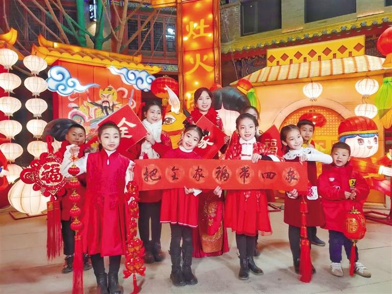 中共蘭州市委宣傳部出品 原創(chuàng)音樂電視《全家?！?向全市人民拜年！