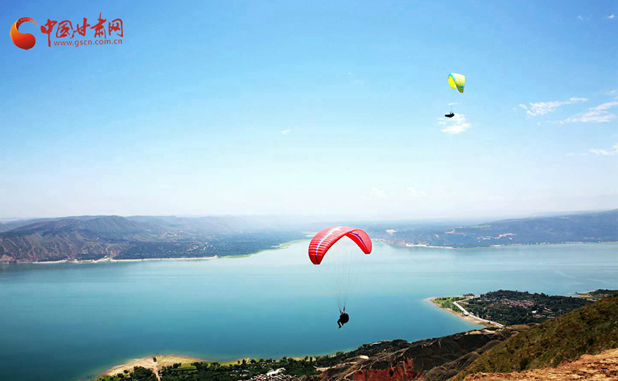 【五一游甘肅】這個(gè)五一，我在宛若游龍繞山行的黃河畔等你