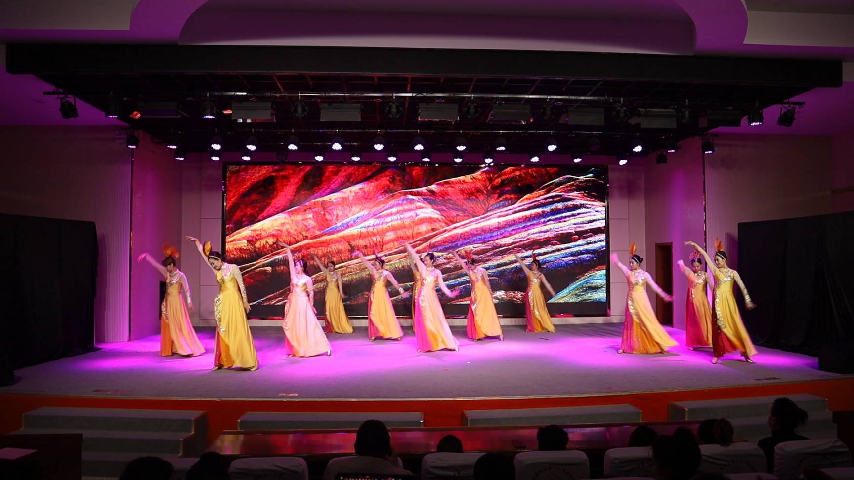 張掖市非遺舞臺劇《寶卷印象》在武威、金昌等市州上演