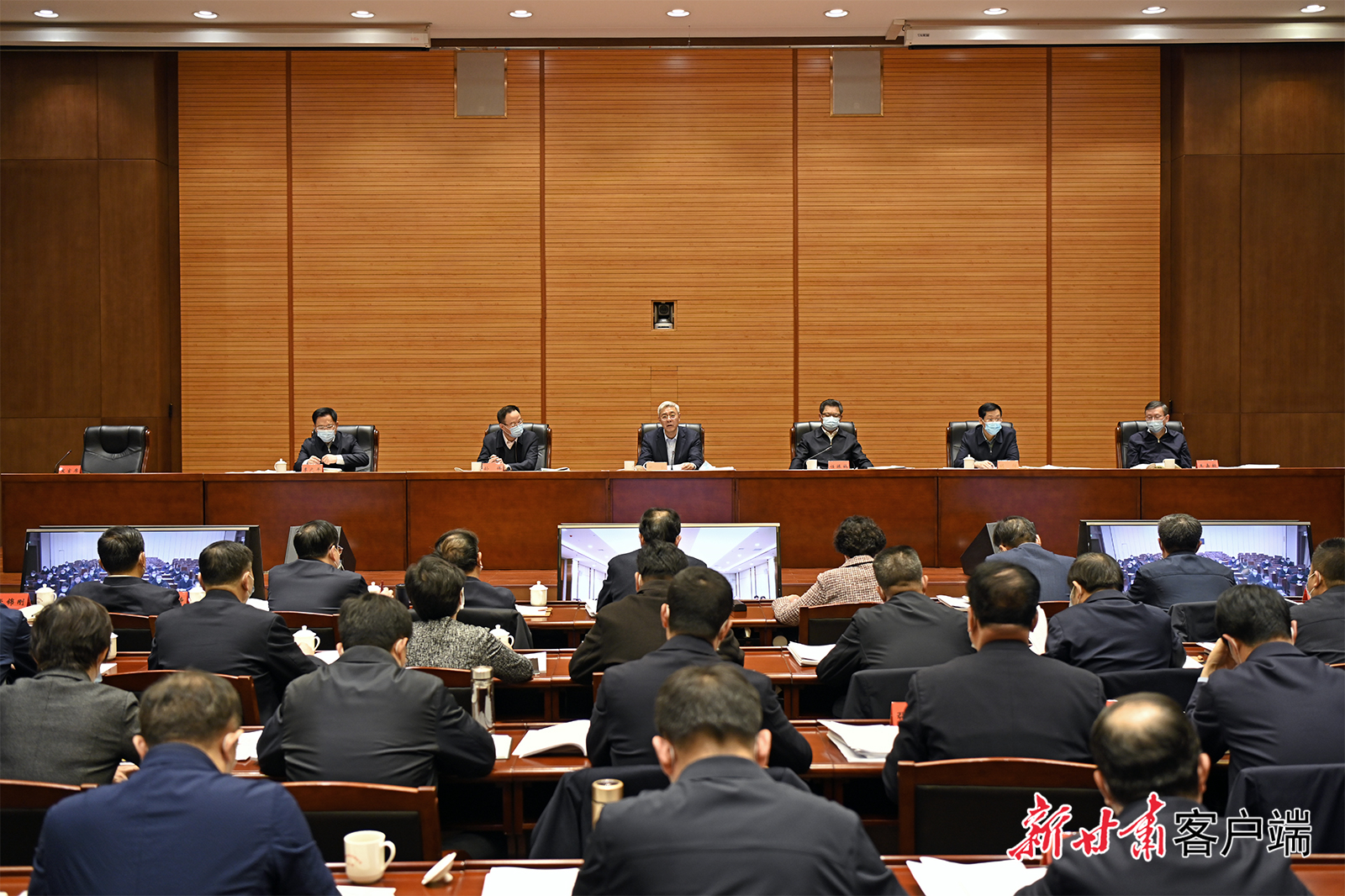 尹弘在省委農(nóng)村工作領導小組會議上強調(diào)：以深厚為民情懷鞏固拓展脫貧攻堅成果，用高度負責精神扎實做好備考迎評工作