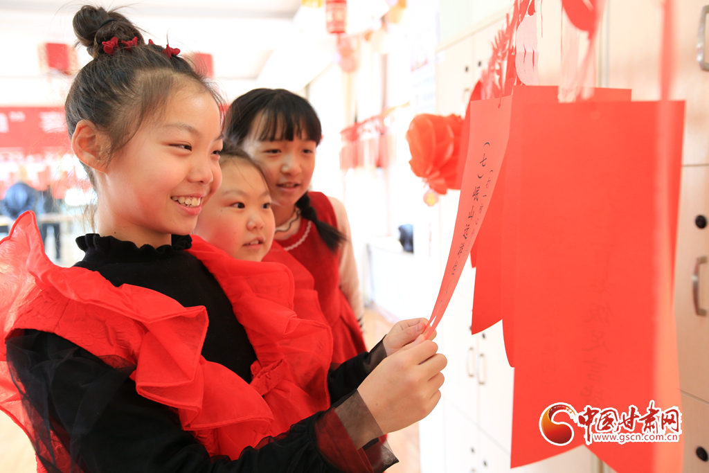 【網(wǎng)絡中國節(jié)·元宵】甘肅嘉峪關：其樂融融慶元宵