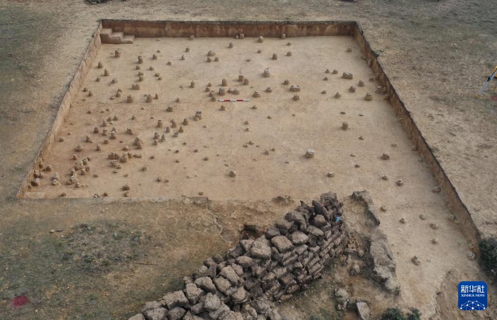 四川稻城縣皮洛舊石器時代遺址探方發(fā)掘情況（資料圖）。