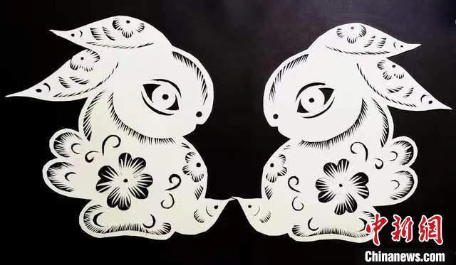 圖為甘肅“非遺人”創(chuàng)作的剪紙兔。(資料圖) 甘肅省非遺保護(hù)中心供圖